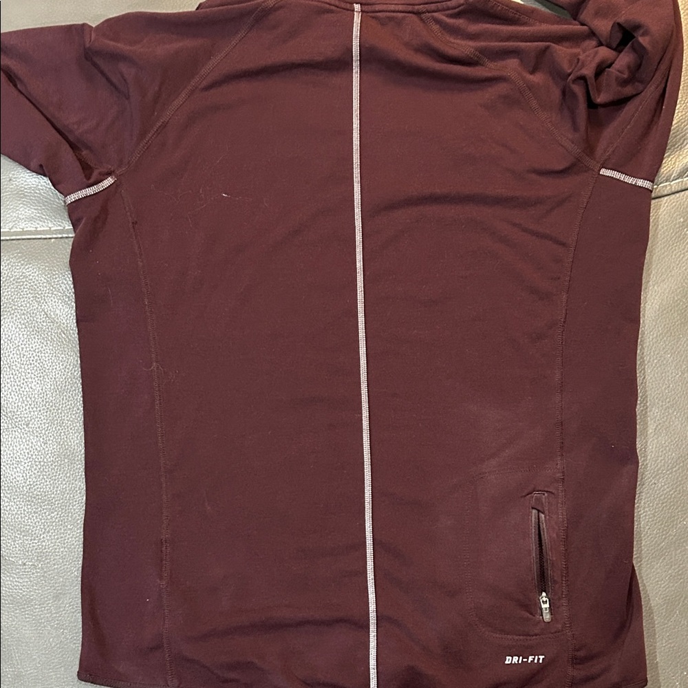 Nike Burgundy Dri Fit LongSleeve Top. Size M. EUC - Picture 5 of 6